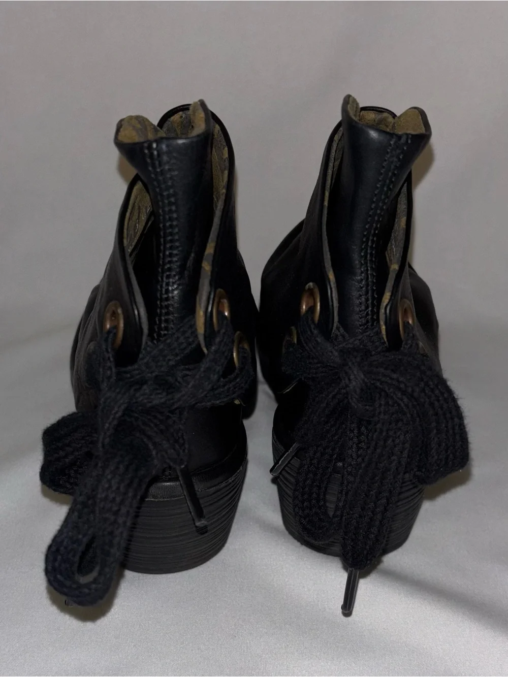 Fly London Black Leather Yama Wedge Ankle Boots EU 36 US 5.5 6 Like New